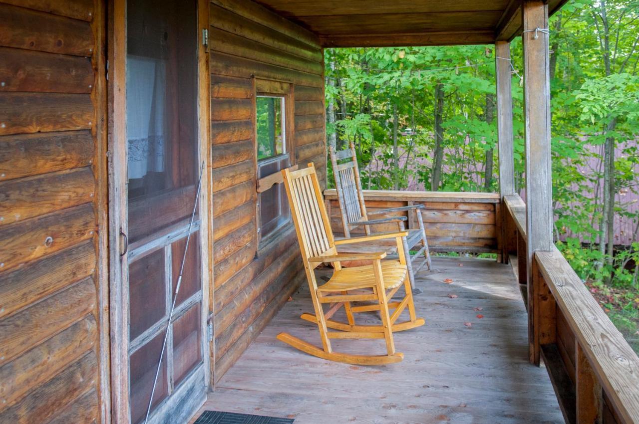 Mountain Lake Cottages Westmore Exterior photo