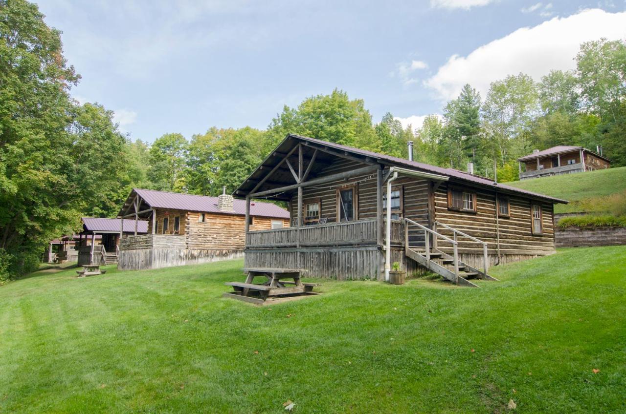 Mountain Lake Cottages Westmore Exterior photo