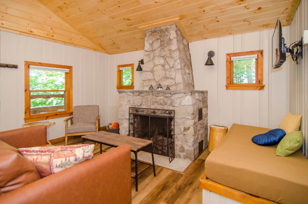 Mountain Lake Cottages Westmore Exterior photo