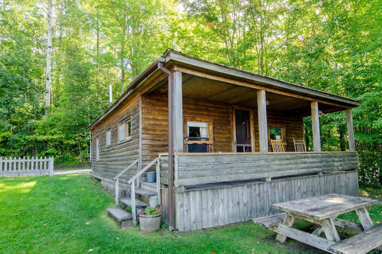 Mountain Lake Cottages Westmore Exterior photo