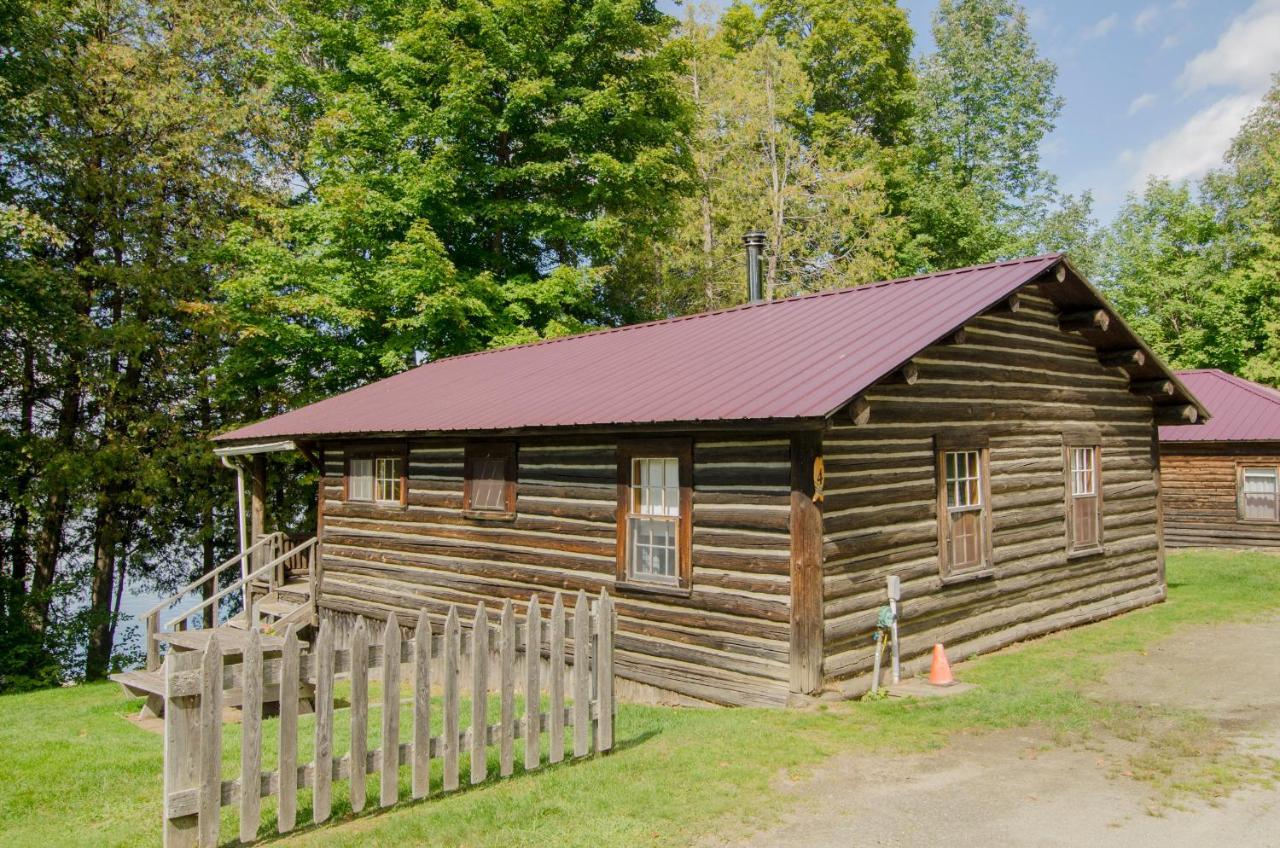 Mountain Lake Cottages Westmore Exterior photo