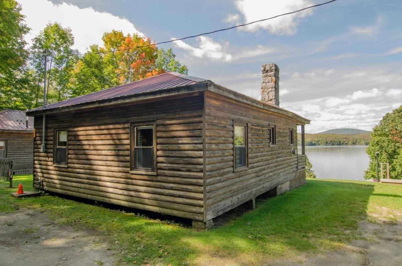 Mountain Lake Cottages Westmore Exterior photo