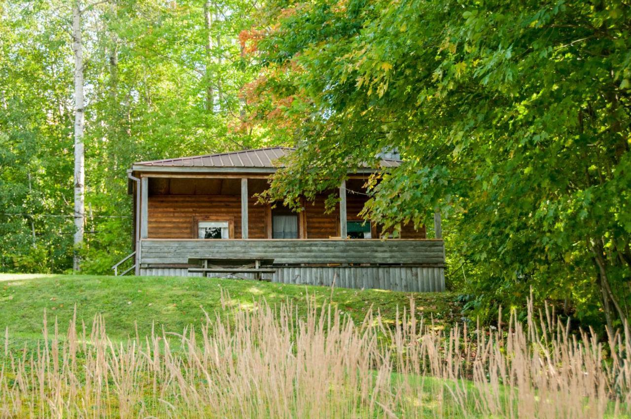 Mountain Lake Cottages Westmore Exterior photo