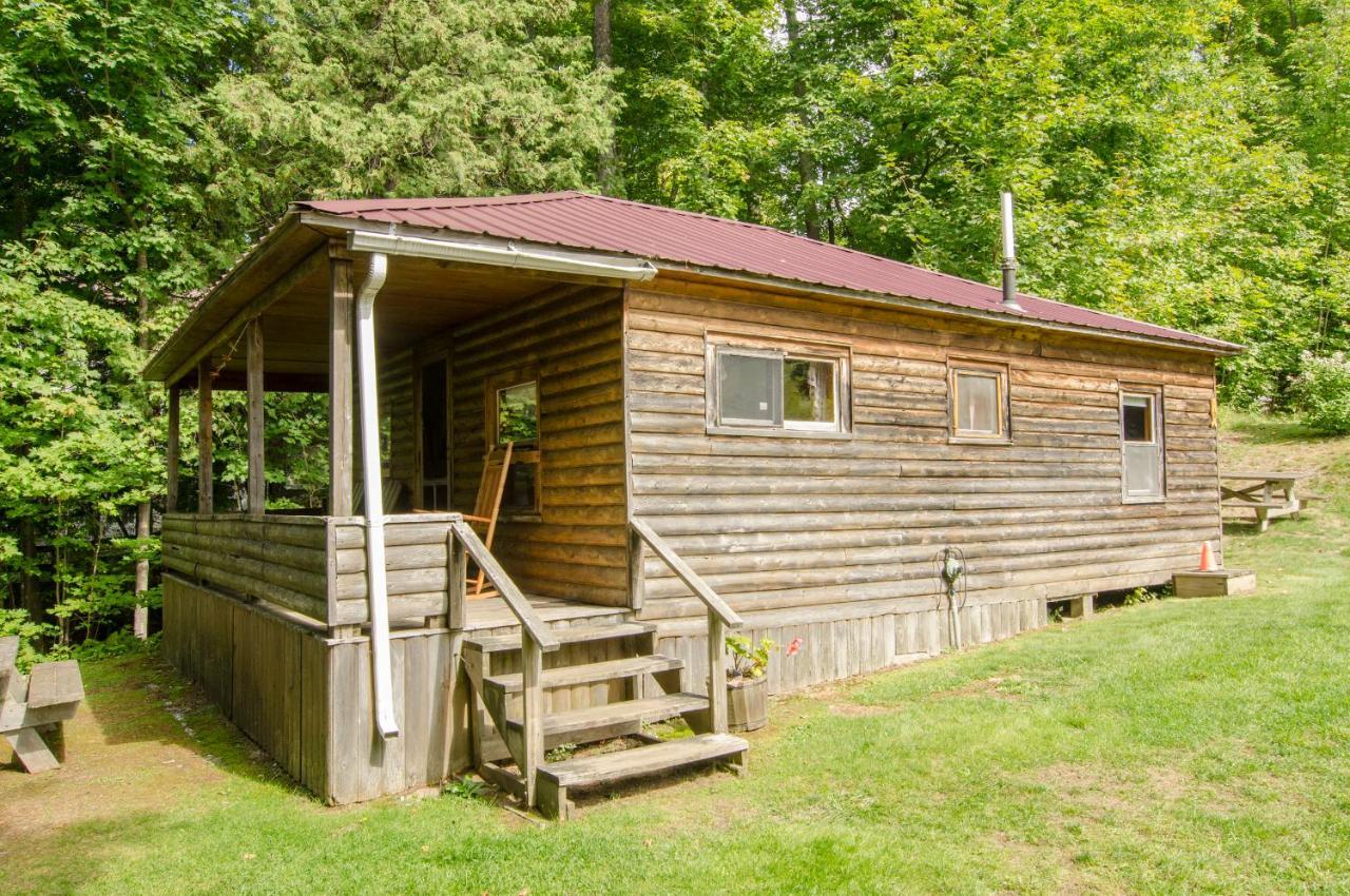 Mountain Lake Cottages Westmore Exterior photo